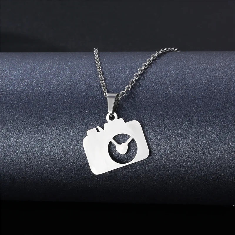 Razo Necklace