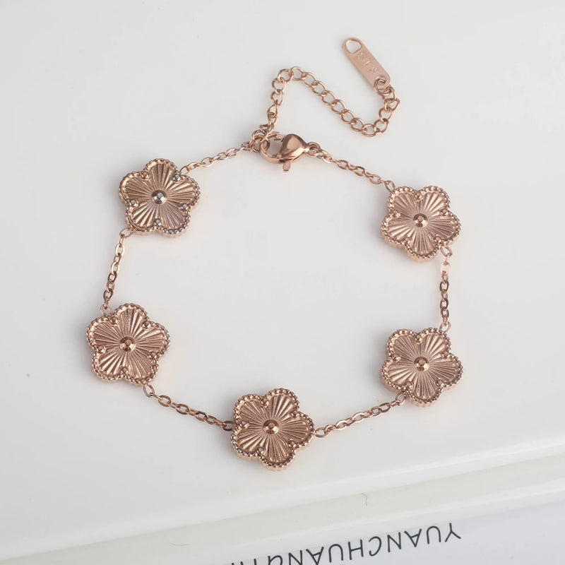 five-leaf flower bracelet