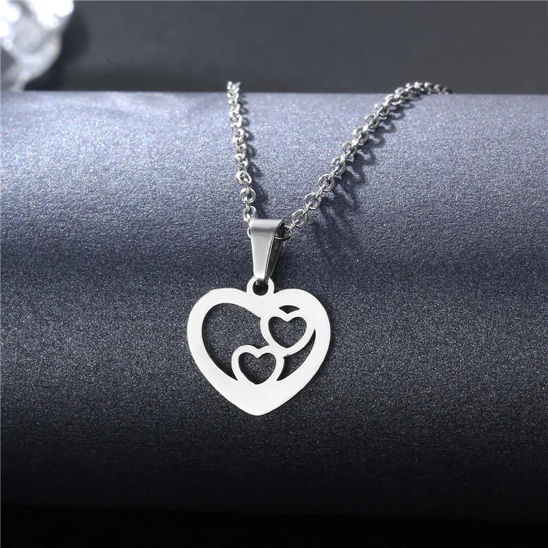 Razo Necklace