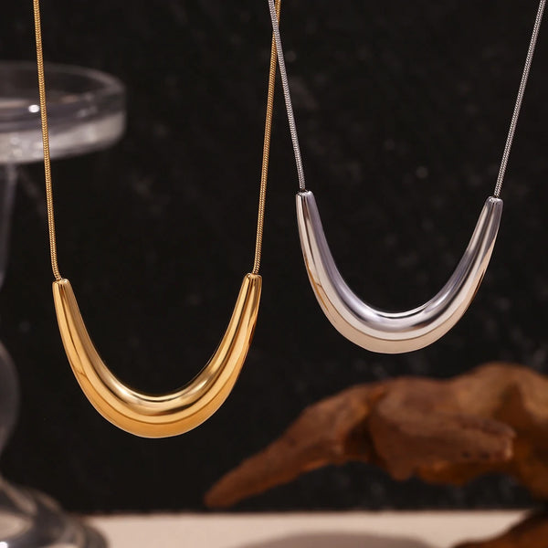 Arc Neclace